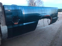 8' Box for 99-06 Chevy / GMC - Needs Work