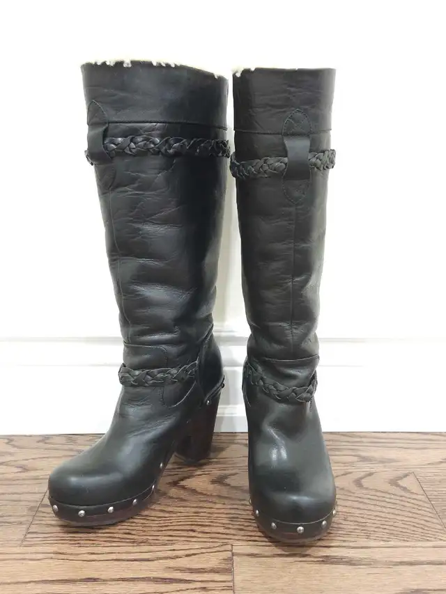 Thick Leather & Sheepskin Lining  By UGG Savanna Knee Boot in Women's - Shoes in Markham / York Region - Image 3
