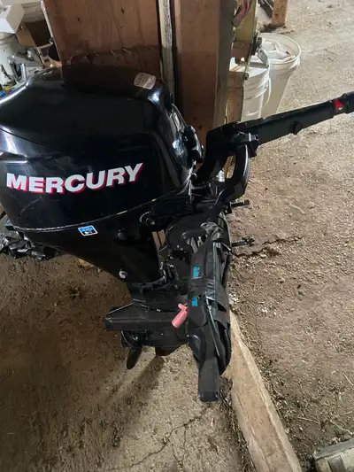 8 HP Mercury outboard with tank and hoses.used very little. $1100 obo 4033182501