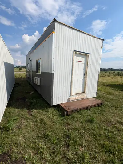 10 x 32 portable office / tool crib / insulated storage building 3 entrance doors Windows AC / Elect...