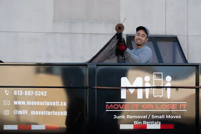 Junk Removal and Dumpster rentals Ottawa in Renovations, General Contracting & Handyman in Ottawa - Image 6