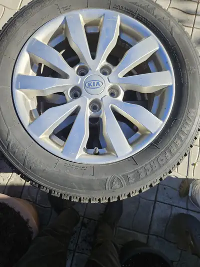 Selling a set of Firestone winter tires on factory Kia rims. Lots of life left on the tires.