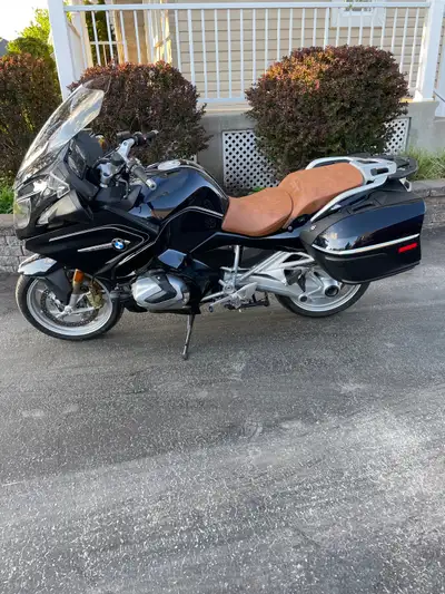BMW R1250RT 2019, 12700 KM, Tout équipé, option 719, bleu planète métallique, selle brune, Protège m...