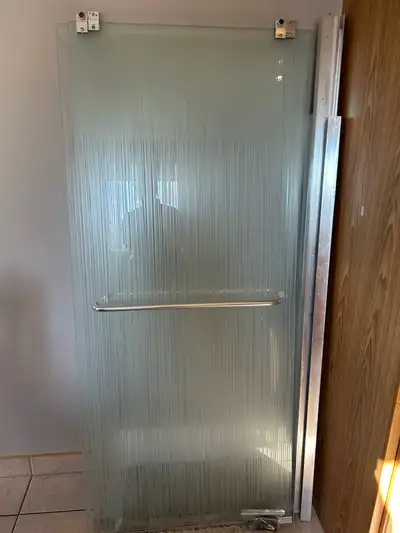 Previously installed. All parts included ( 2 doors) Works fine just updated our shower. Pick up in h...