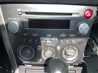 Subaru Outback Legacy Radio CD Climate control