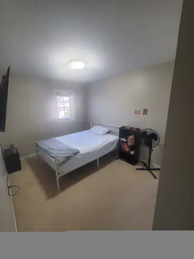 Short term lease! Upstairs room available Only available from Jan 1 to April 31, 2026 Furniture incl...