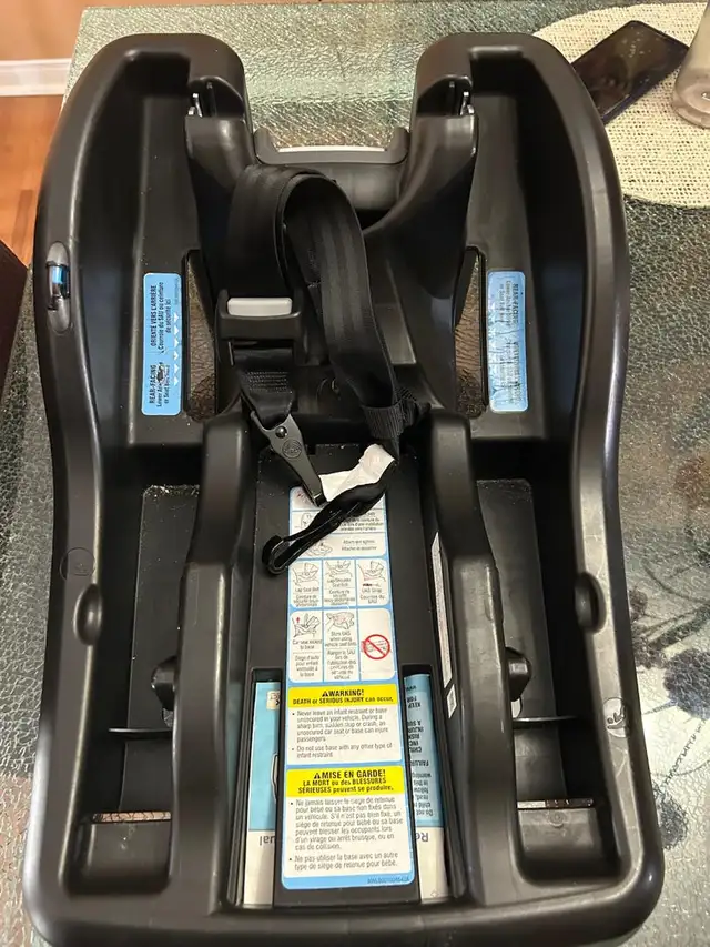 Graco SnugRide Infant Car Seat – Excellent Condition in Strollers, Carriers & Car Seats in Mississauga / Peel Region - Image 6