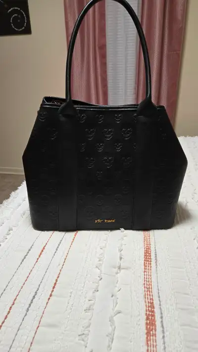 Ladies leather purse, View more