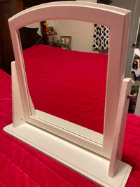 Twenty Inch ONE sided Mirror with TILT, on 25 inch stand