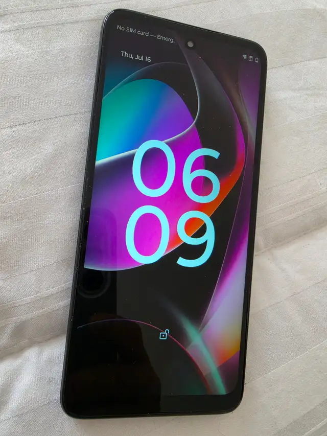 **CELL PHONE ****MOTOROLA - MOTO 5G (THINKSHIELD) ***64GB - in Cell Phones in Markham / York Region - Image 4