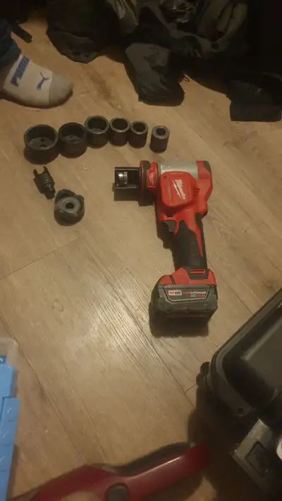 M18™ FORCE LOGIC™ 10 Ton Knockout Tool, View more