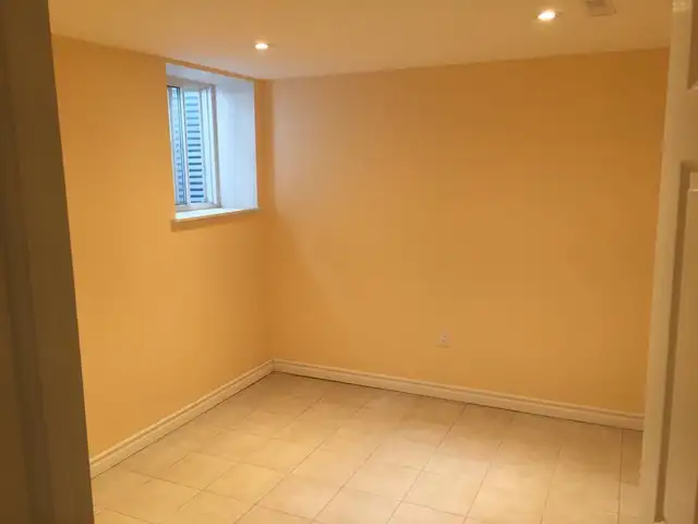 Room for Rent in Scarborough - Shared Space - March 1st