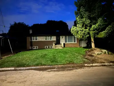 Newly Renovated Bungalow for Rent in Prime Mississauga Location