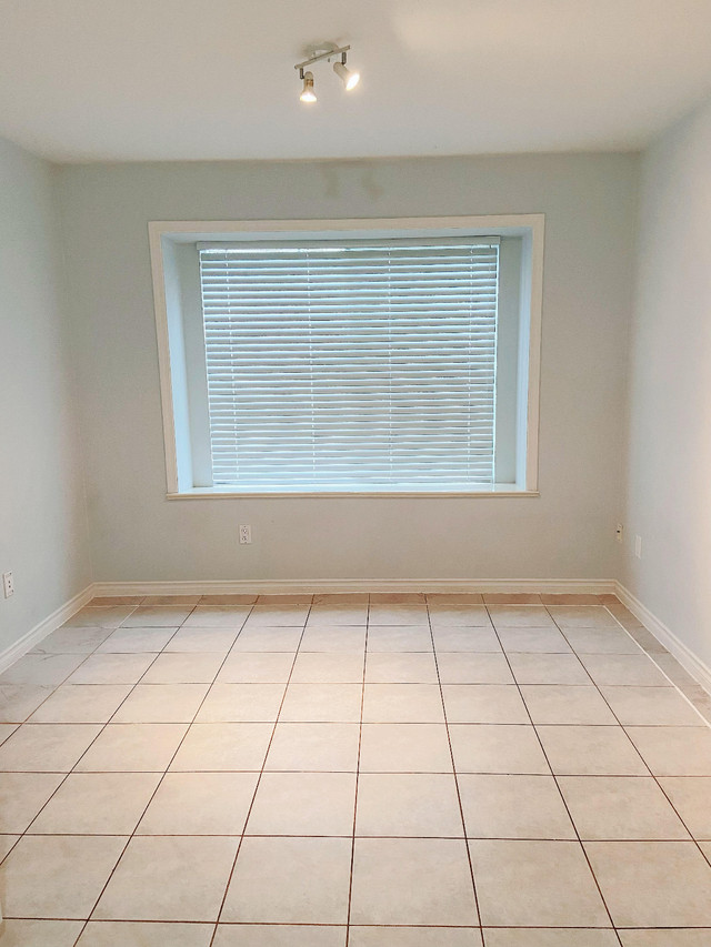 2/BD 1/BA Ground Level Suite near Rupert & Pender in Long Term Rentals in Vancouver - Image 3