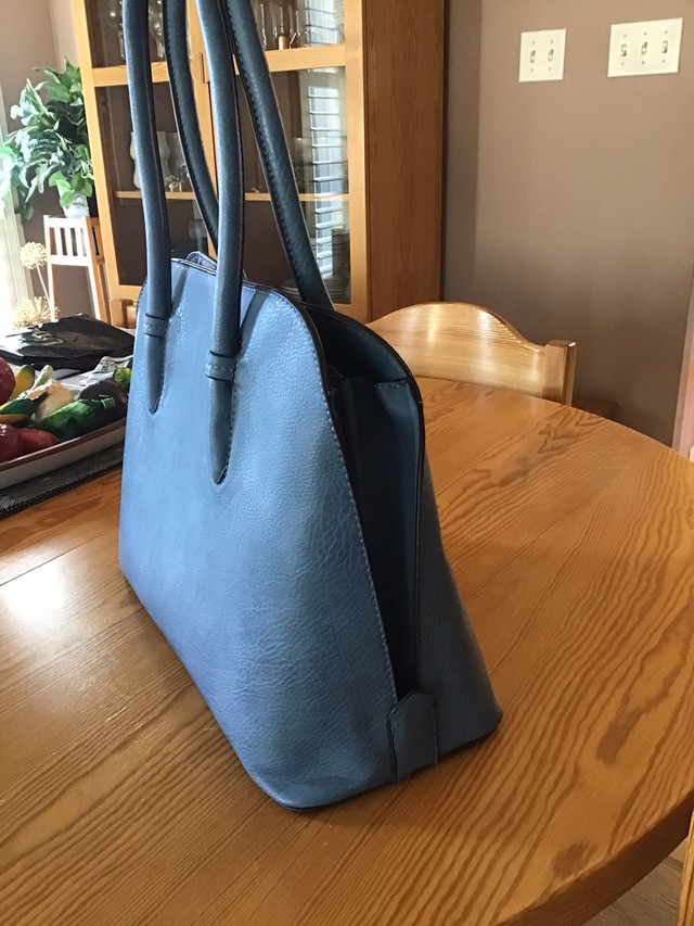 Leather Purse in Women's - Bags & Wallets in Edmonton - Image 3