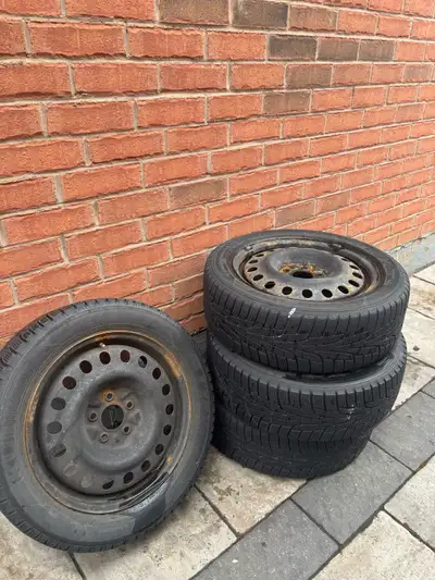 4 Kumho Winter tires Used in a 2016 Toyota Camery Good tread and decent condition Bold pattern: 5 x...