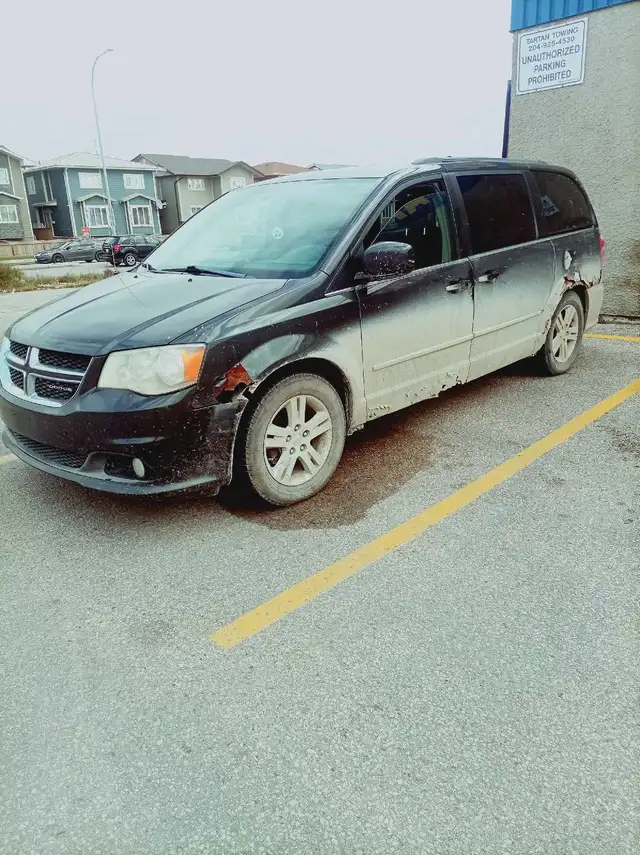 2011  Grand caravan crew