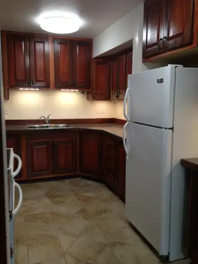 South End 2 Bedroom Townhouse near a public school, Lion's Park, and a bus stop. Features: * Quiet f...