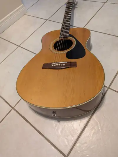 Vintage Yamaha FG331 folk guitar, View more