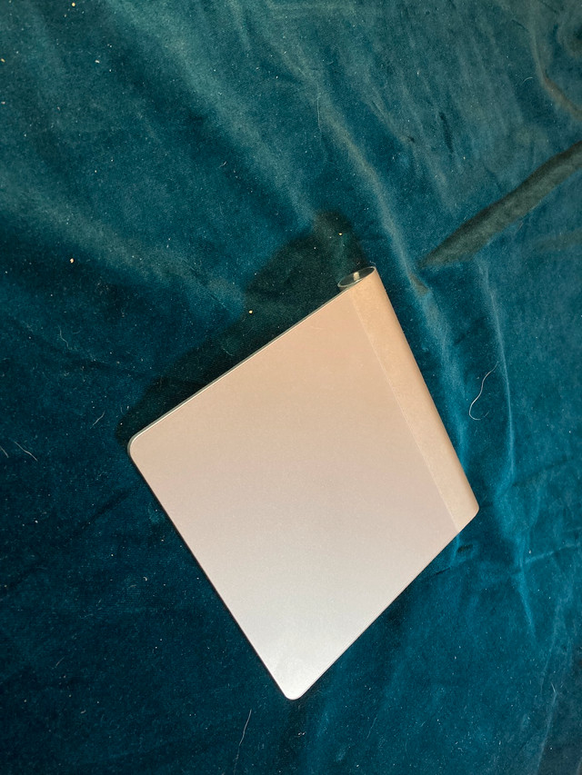 APPLE Magic Wireless Trackpad, Model A1339 in Mice, Keyboards & Webcams in North Bay - Image 3
