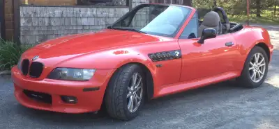 2.8 litres, pneu neufs 5000 km , suspensions 2021, batterie 2023 , pare choc avant endommagé . Peint...
