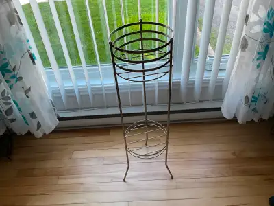 Étagère style laiton pour pots à fleurs intérieur ou extérieur de 10 pouces peut contenir 2 pots hau...