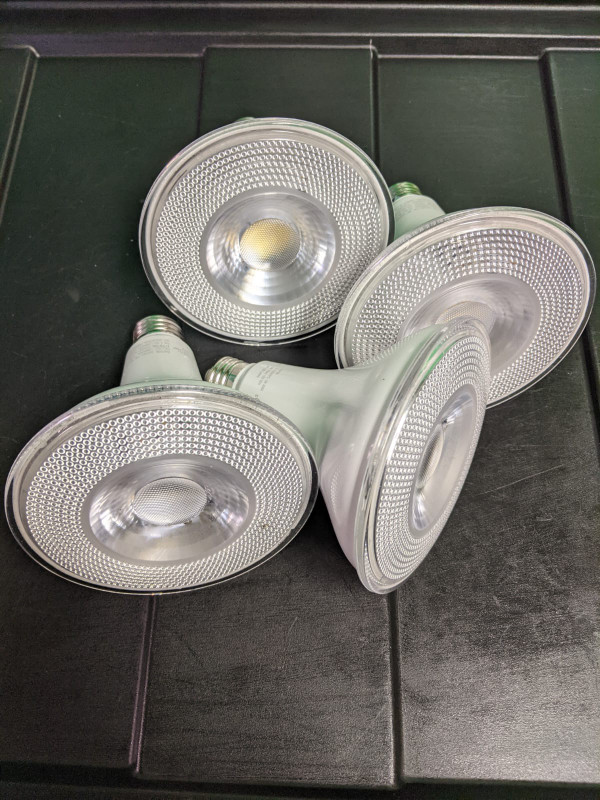 4-Pack PAR38 LED Bulb, Dusk to Dawn Sensor 1250 Lumen 15W in Outdoor Lighting in Barrie