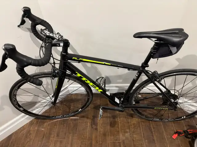 Trek Emonda ALR 5 in Road in Windsor Region - Image 2