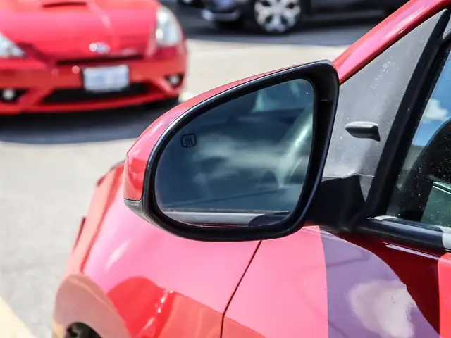 2015 Toyota Corolla LE in Cars & Trucks in Mississauga / Peel Region - Image 8