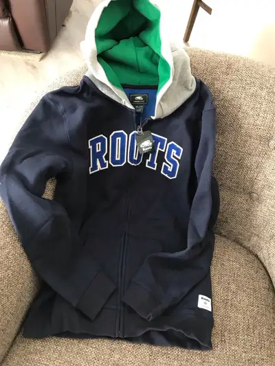 Roots hoodie, View more
