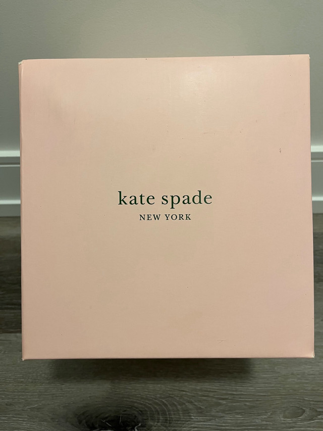 Kate Spade Tea Kettle - Clover in Other in St. Catharines