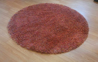 round rug - Red - 4 feet diameter