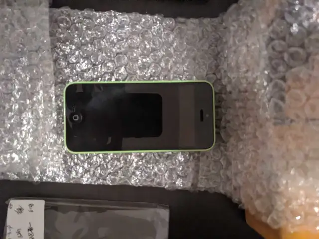Unlocked iPhone 5c63005668438145121