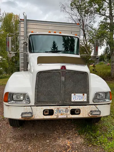 Low hours .Brand new barndoors. Another set tire