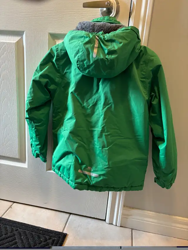 Jacket For Kids - Fall/Winter in Kids & Youth in Kitchener / Waterloo - Image 3