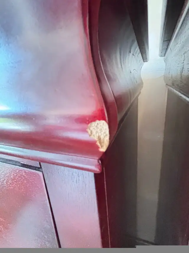 Solid wood dresser in Dressers & Wardrobes in Ottawa - Image 5