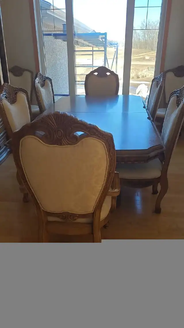 Dining Set with China Cabinet and no chairs. in Multi-item in Edmonton - Image 4
