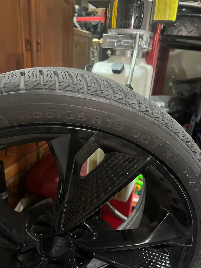 Rims and snow tires 5 112 19 and parts in Tires & Rims in Oshawa / Durham Region - Image 4