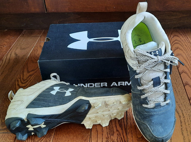 Men's USA size 8.5 Under Armour Baseball Cleats in Baseball & Softball in City of Halifax - Image 2