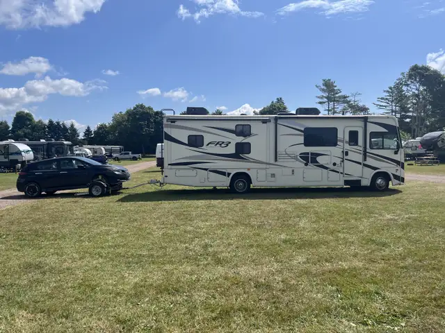 FR3 Motorhome in RVs & Motorhomes in Sherbrooke - Image 3