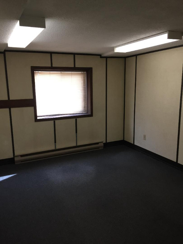 GREAT OFFICE SPACE FOR RENT!!! in Commercial & Office Space for Rent in Oshawa / Durham Region - Image 2