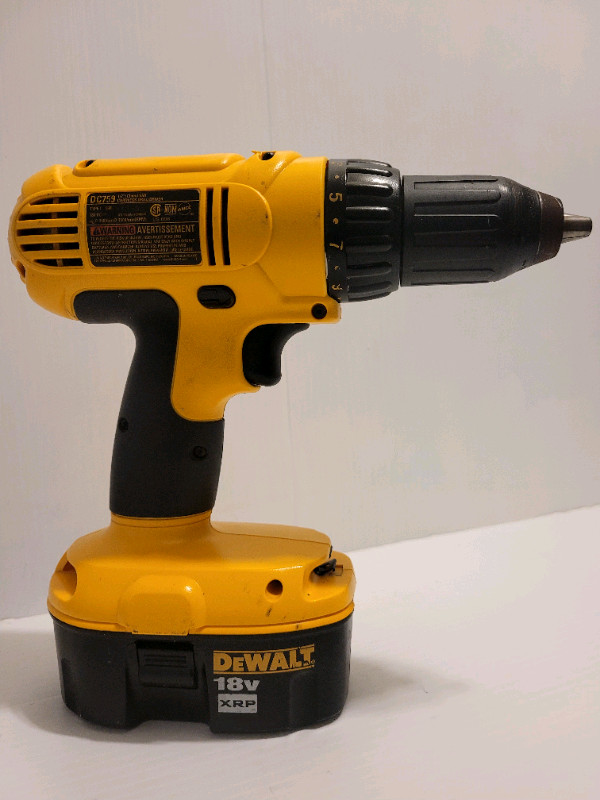 DeWalt  DC759 18V Cordless Drill Driver W/ XPR Battery & Charger in Power Tools in City of Montréal - Image 3