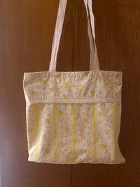Cute yellow tote bag