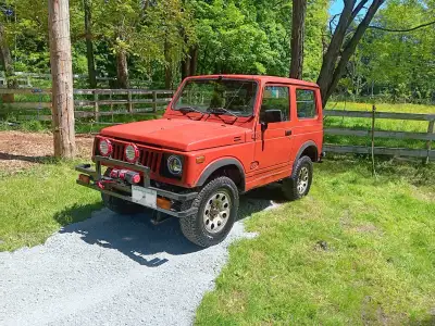 Runs well, in good shape. There’s a new windshield for it ready to install and an extra transmission...