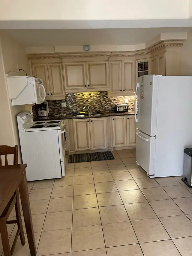 Room For Rent