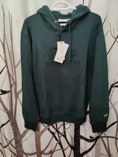 Lacoste set (new/neuf), View more