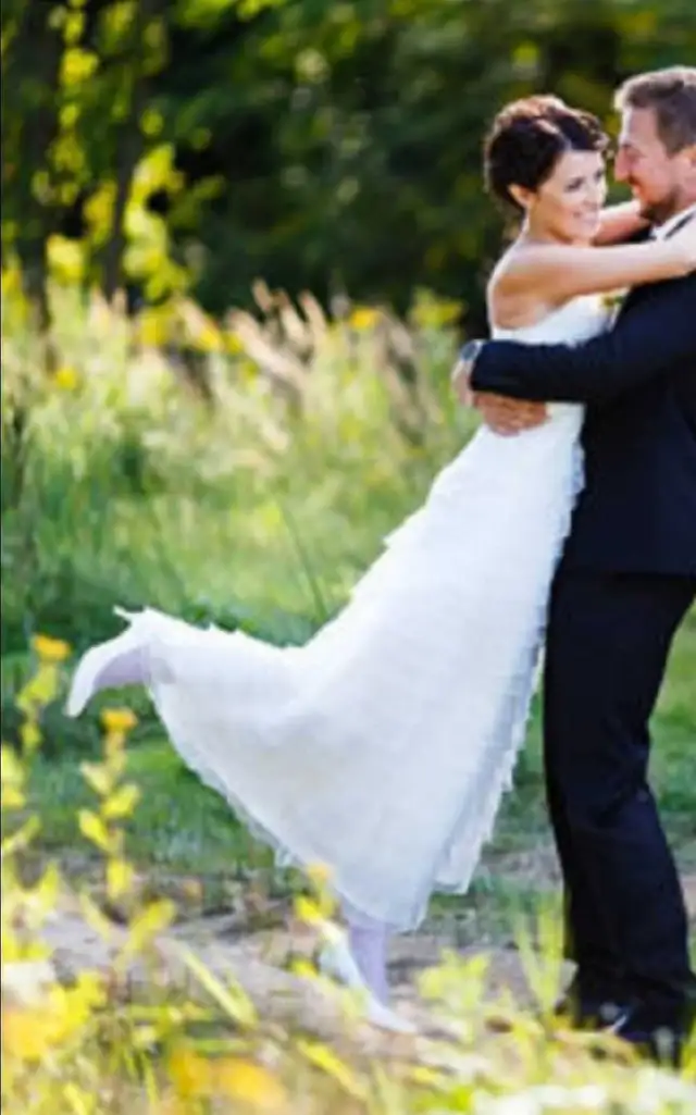 WEDDING LIMO in Friendship & Networking in St. Catharines - Image 7