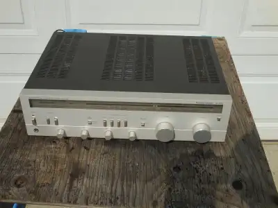Harman Kardon hk350i Stereo Receiver, View more