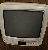 Vintage Memorex 9 inch color TV with remote 