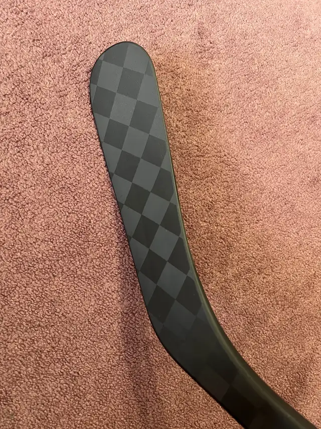 Sherwood Code Encrypt 2 Intermediate Hockey Stick in Hockey in Barrie - Image 6